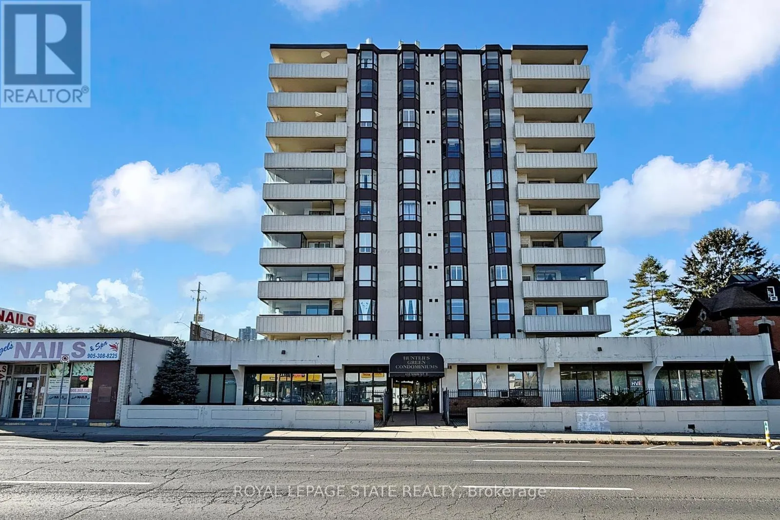 1002 - 432 MAIN STREET