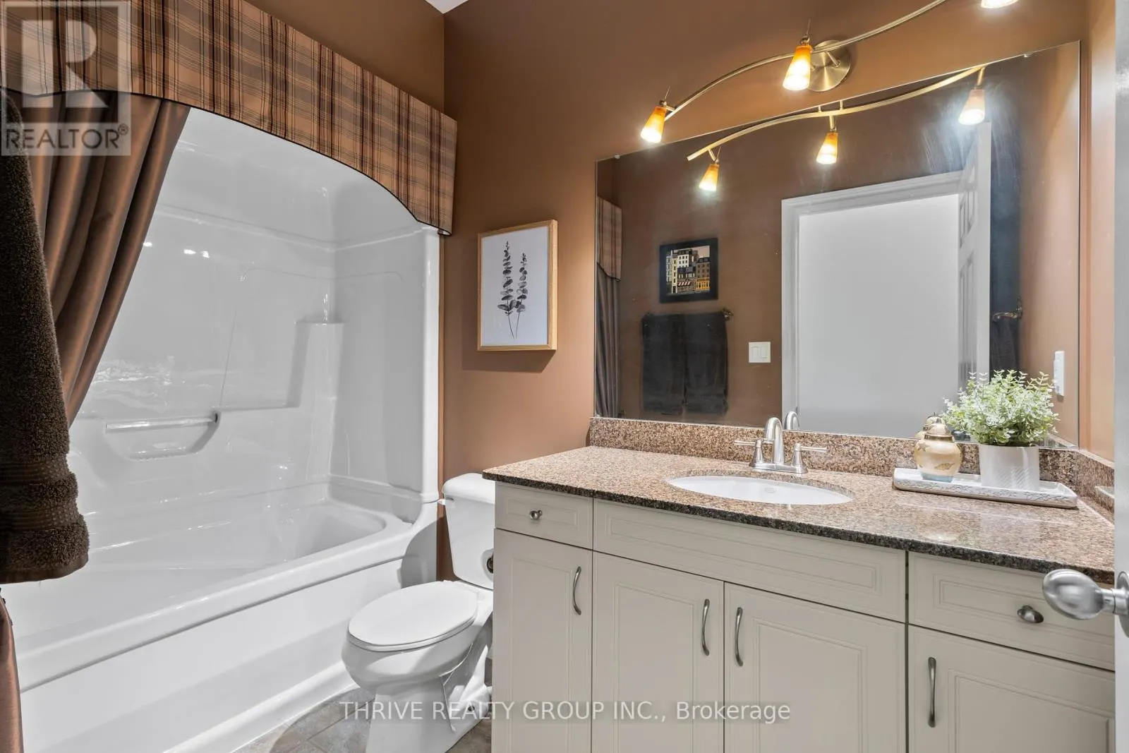 10 - 18 CADEAU TERRACE, #10