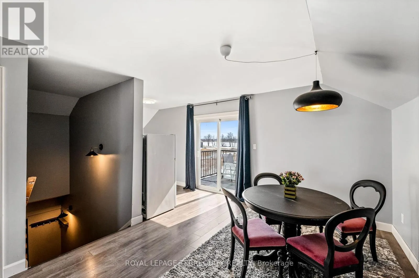 571 CATCHMORE ROAD