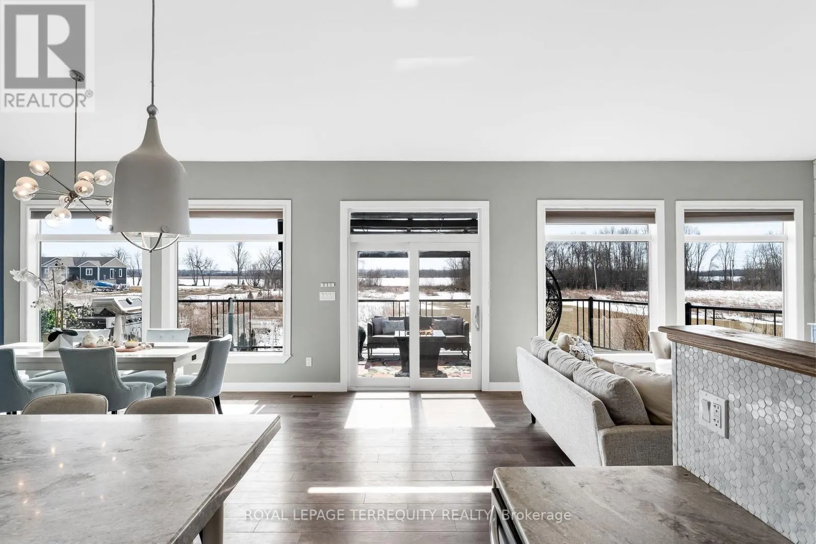 571 CATCHMORE ROAD