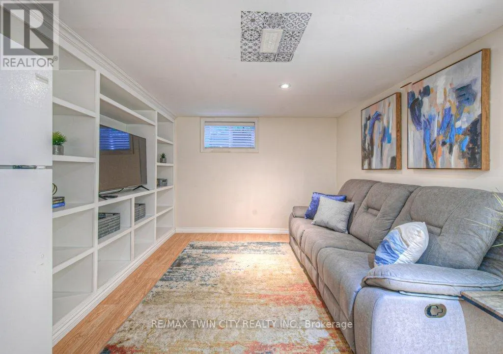 18 HILLTOP DRIVE