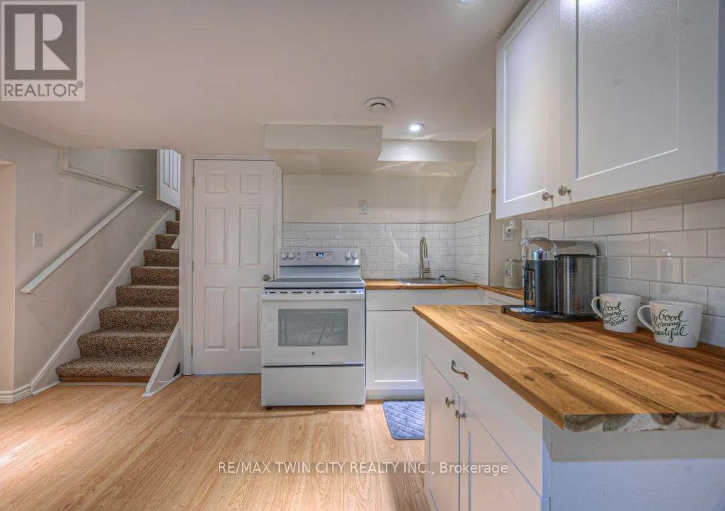 18 HILLTOP DRIVE