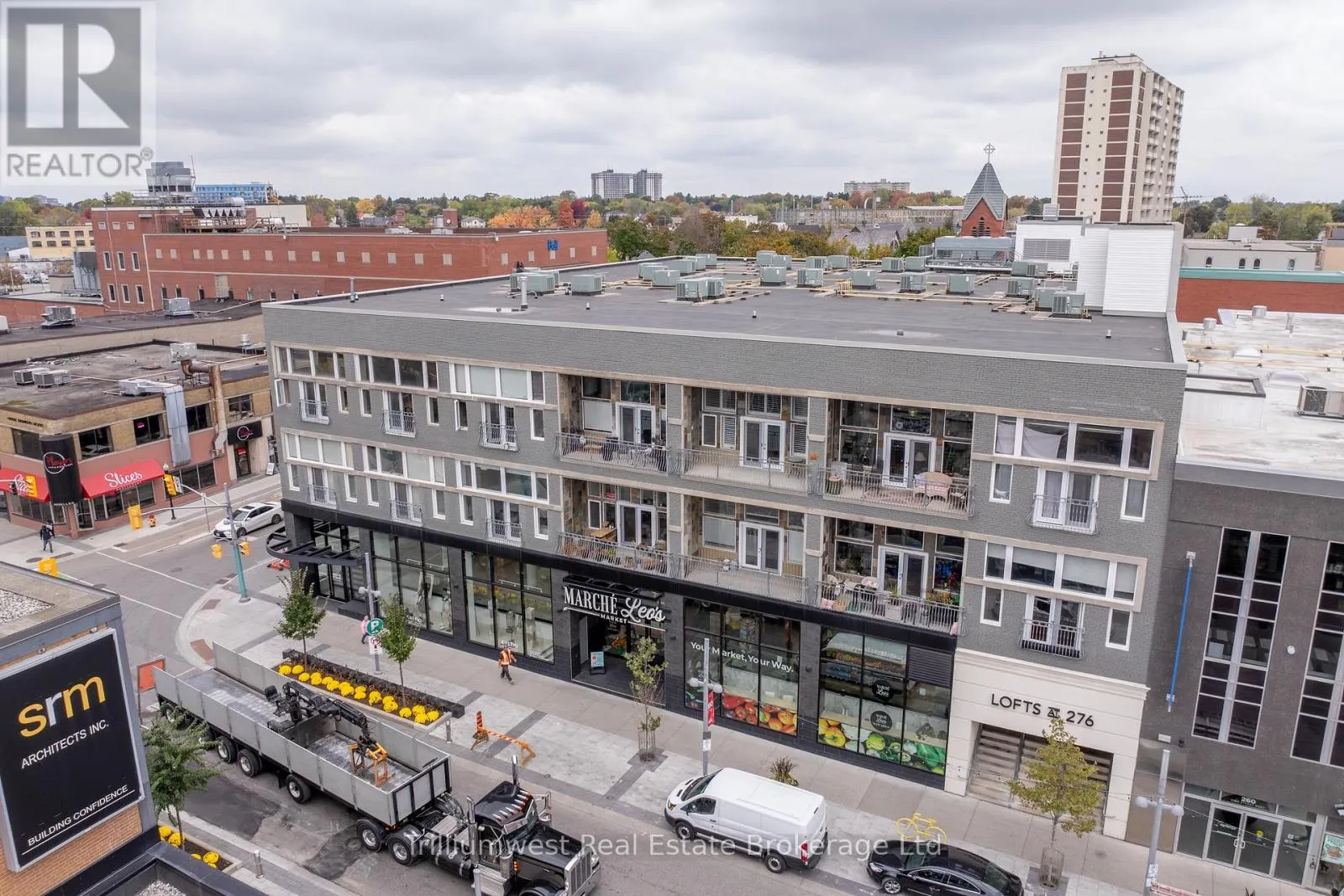 205 - 276 KING STREET W, #205