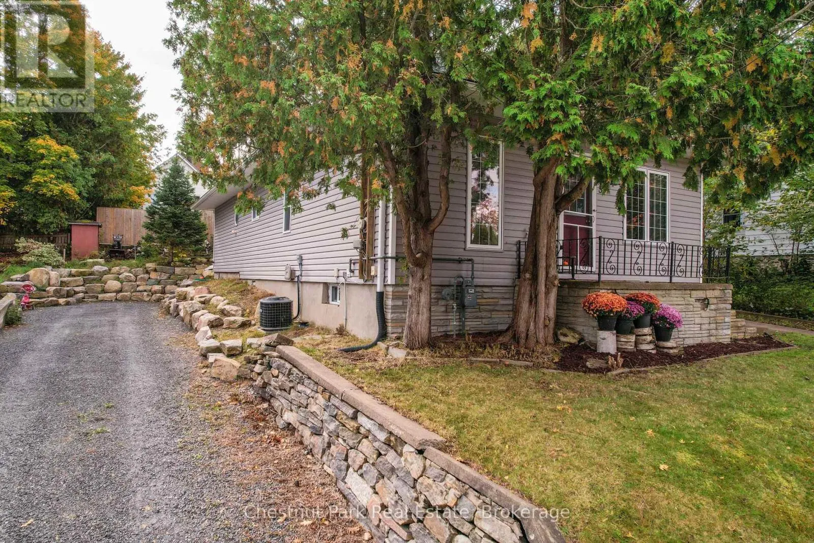 3 CORA STREET E