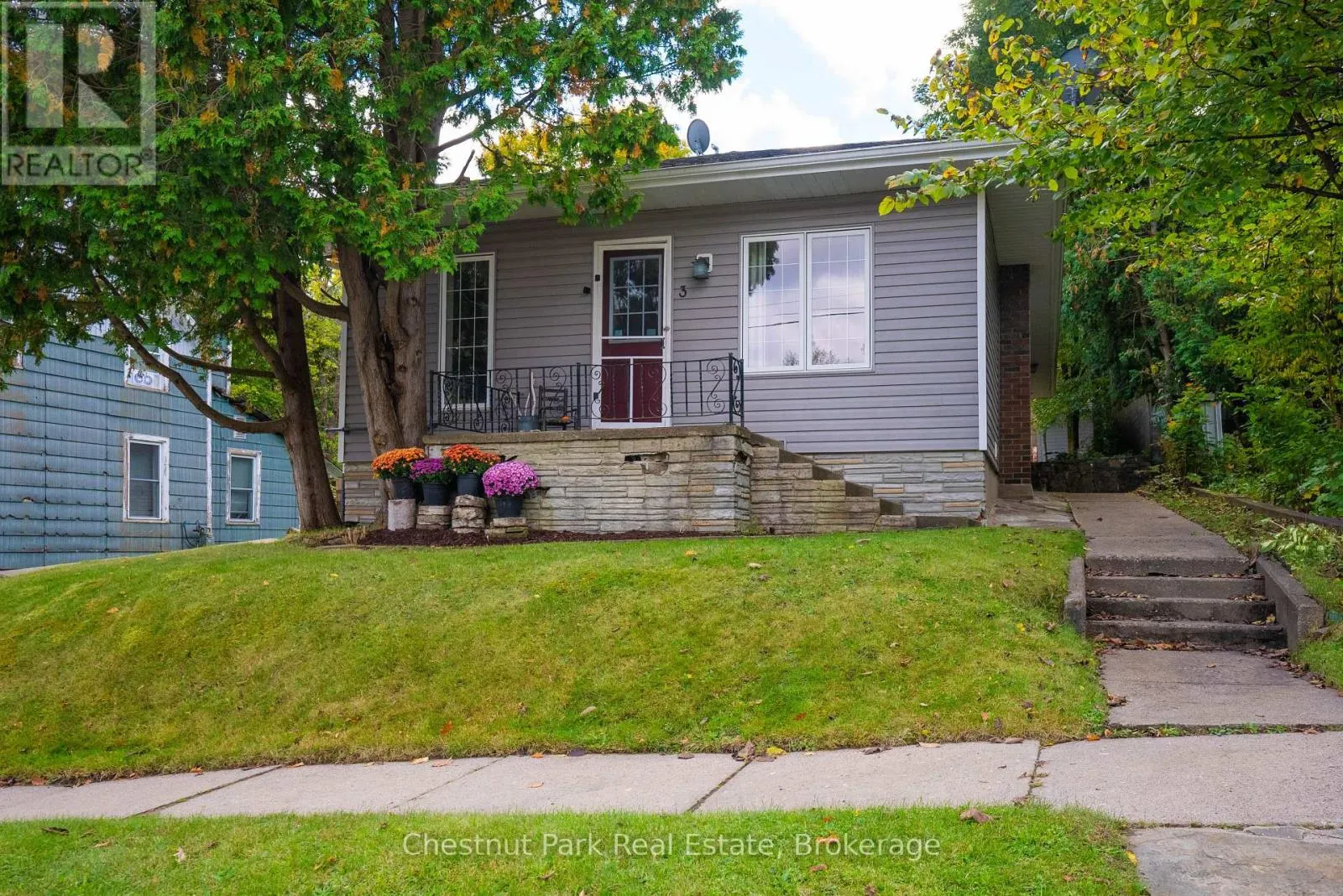 3 CORA STREET E