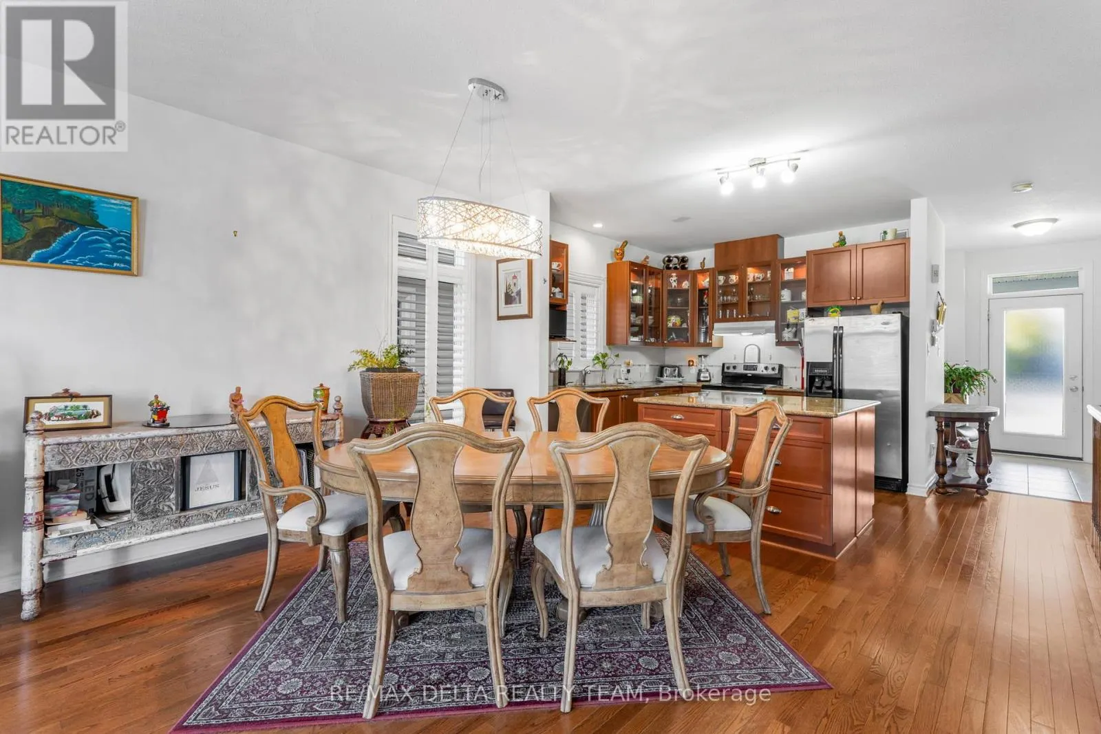 702 CABRIS CRESCENT