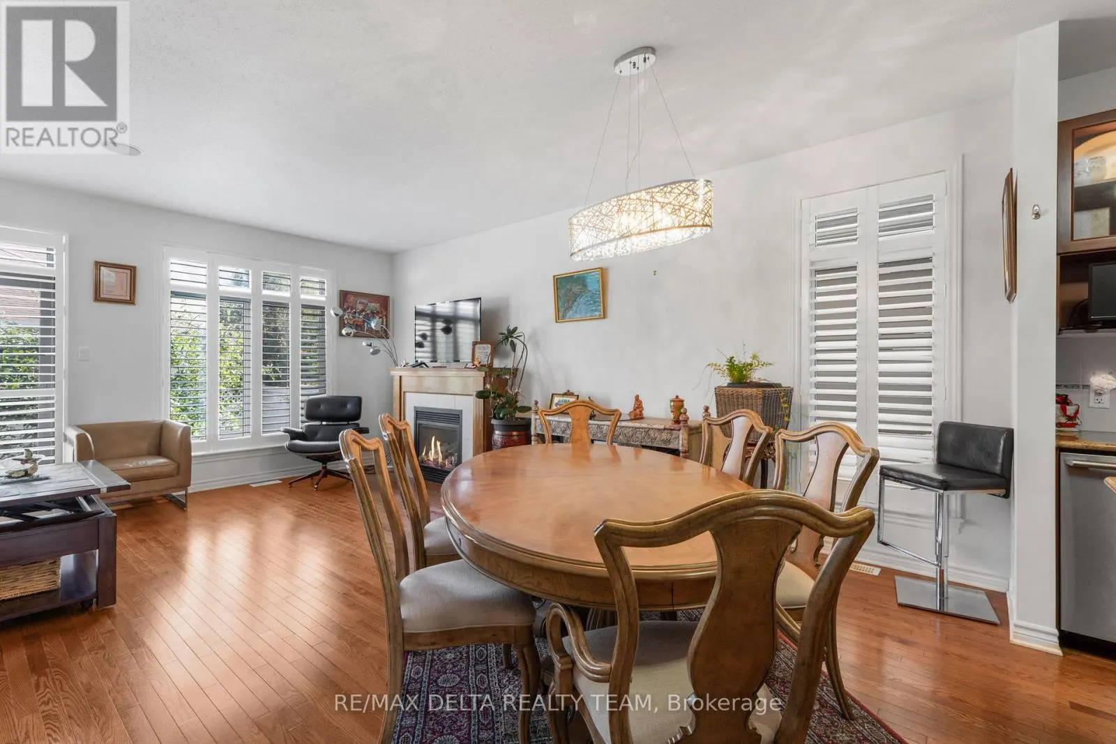 702 CABRIS CRESCENT