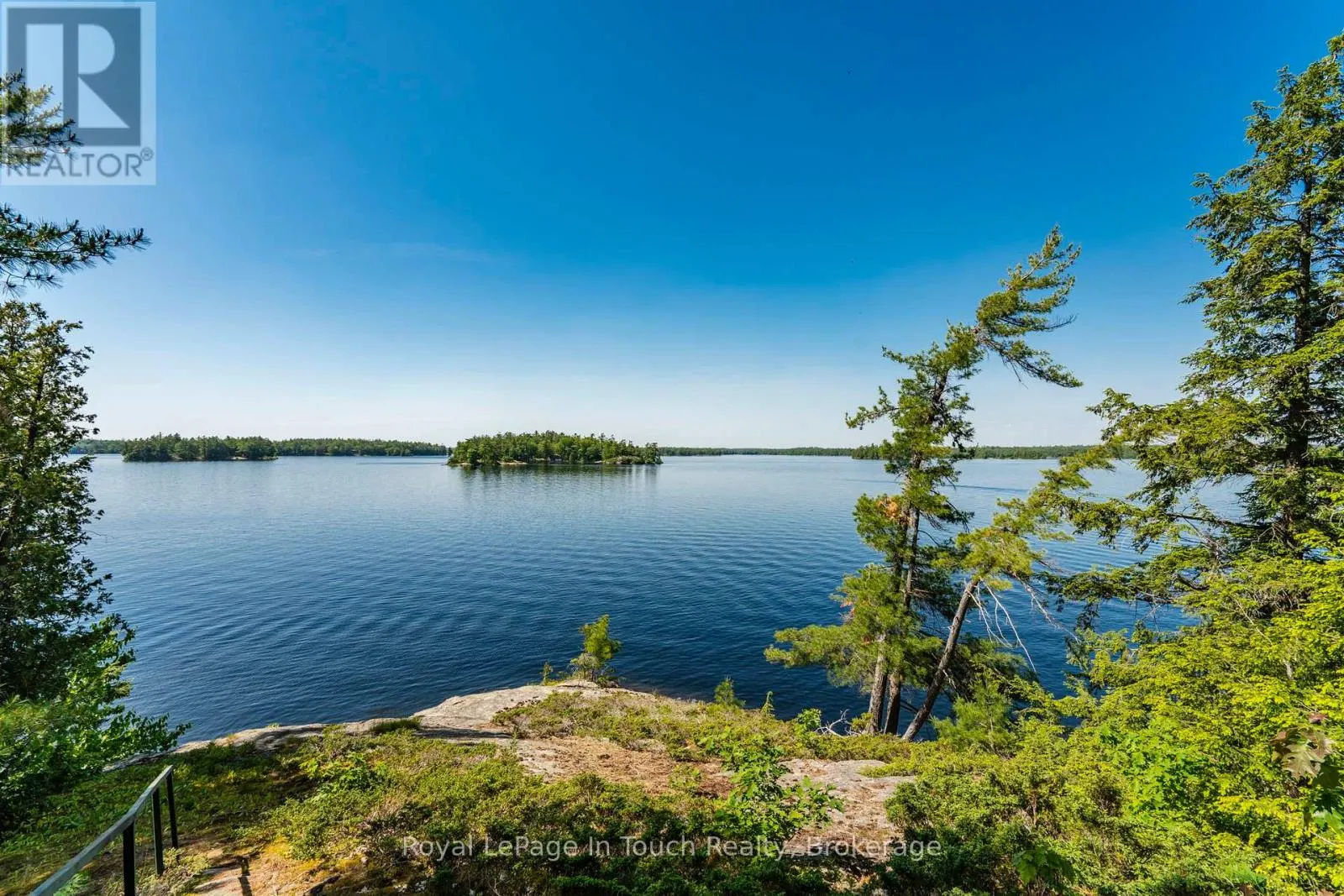 2 IS 270 SIX MILE LAKE ISLAND