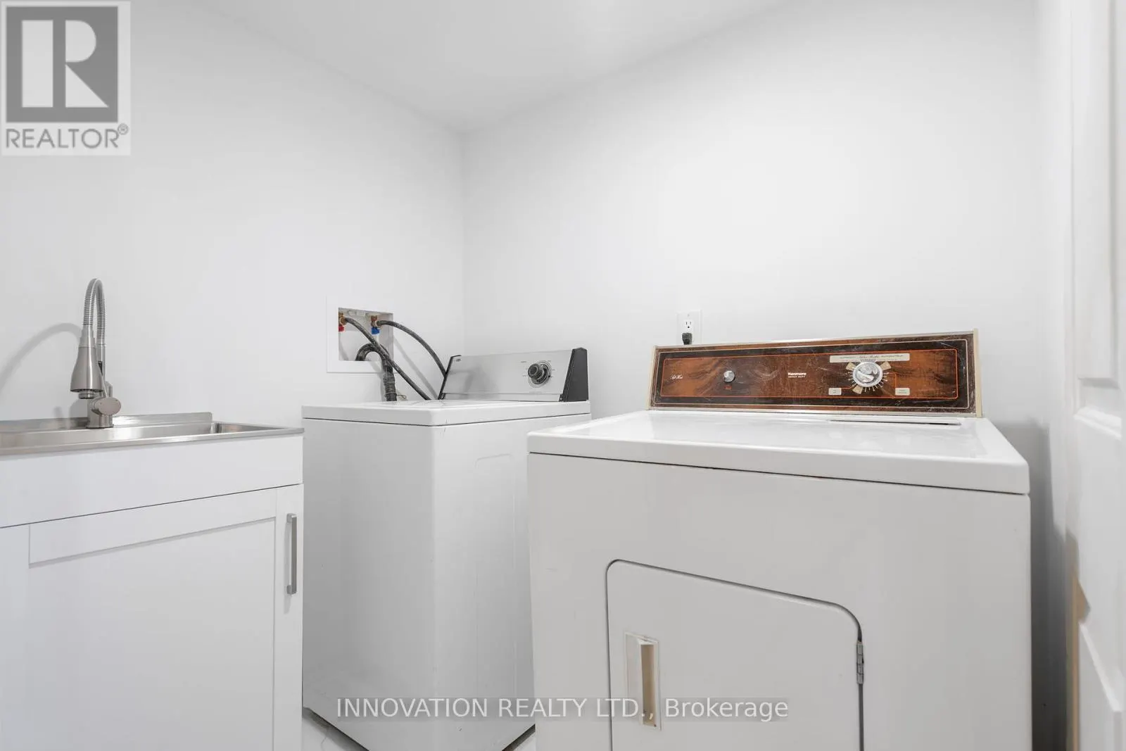 LOWER LEVEL - 1263 MAITLAND AVENUE