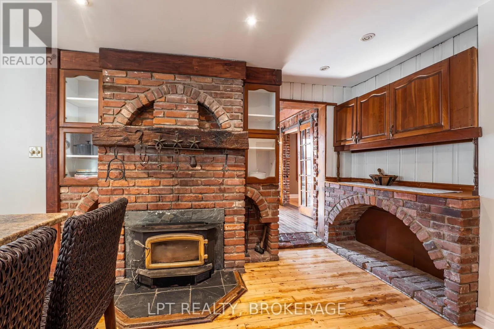277 BROCK STREET