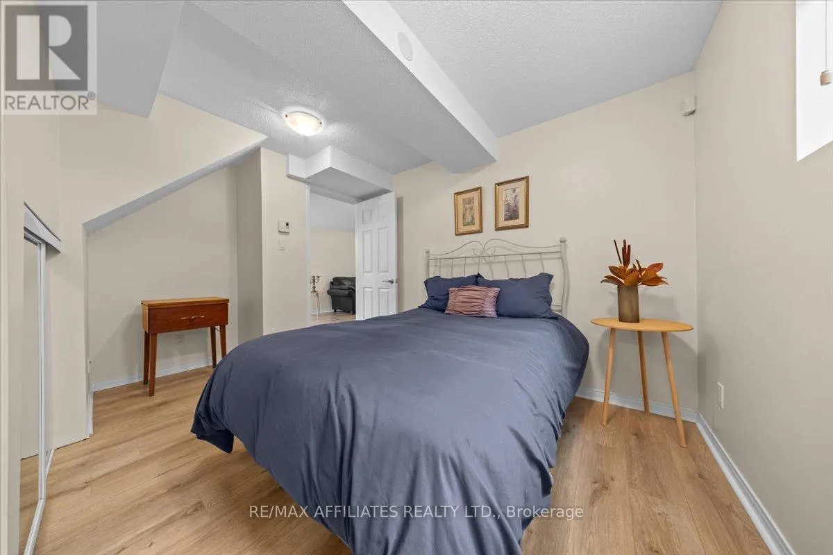 1694 TOULOUSE CRESCENT