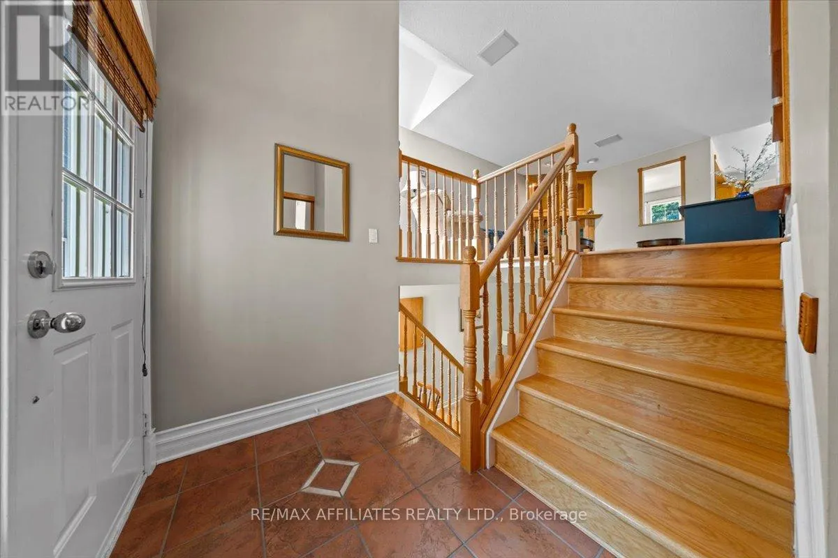 1694 TOULOUSE CRESCENT