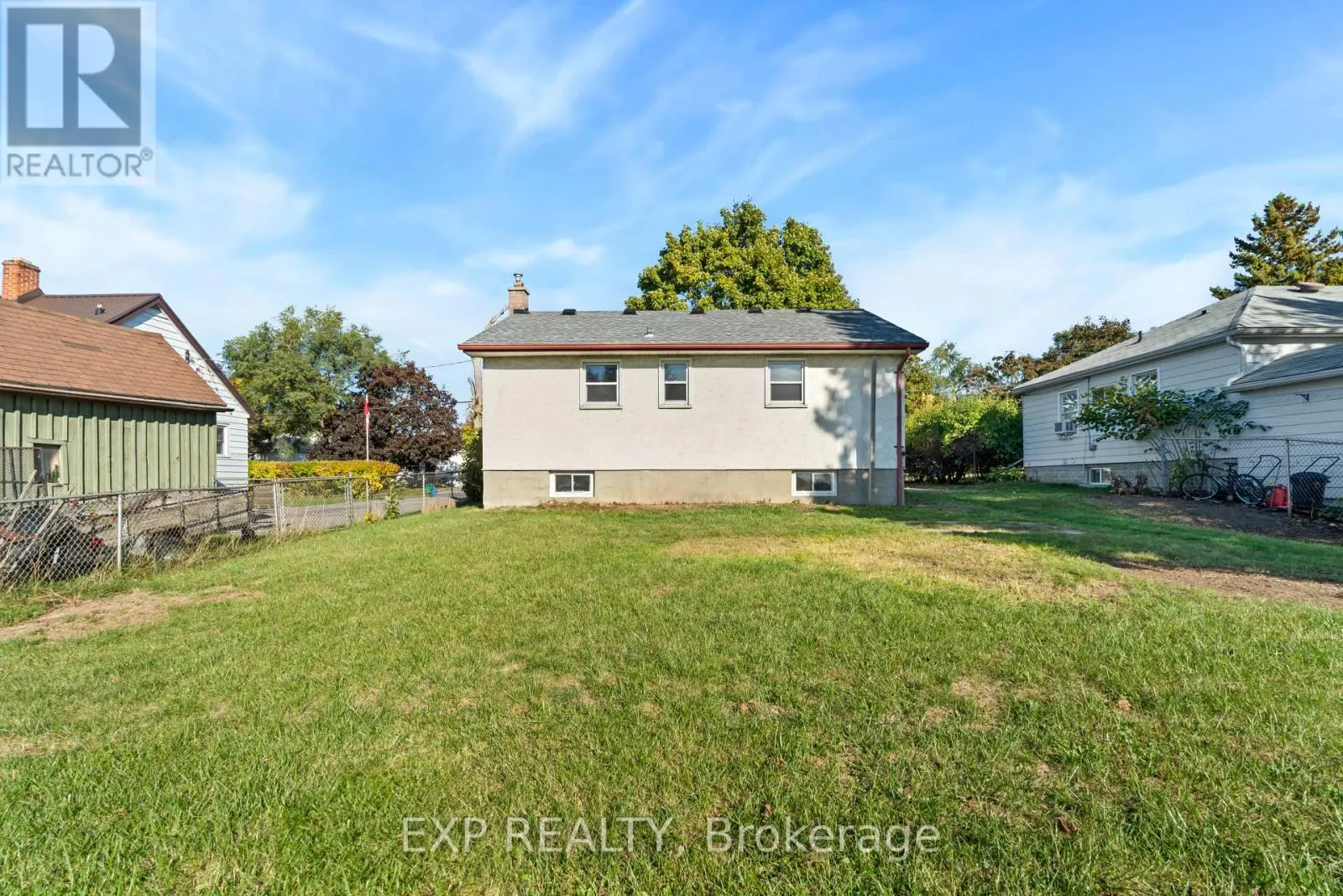 16 VALLEYVIEW CRESCENT