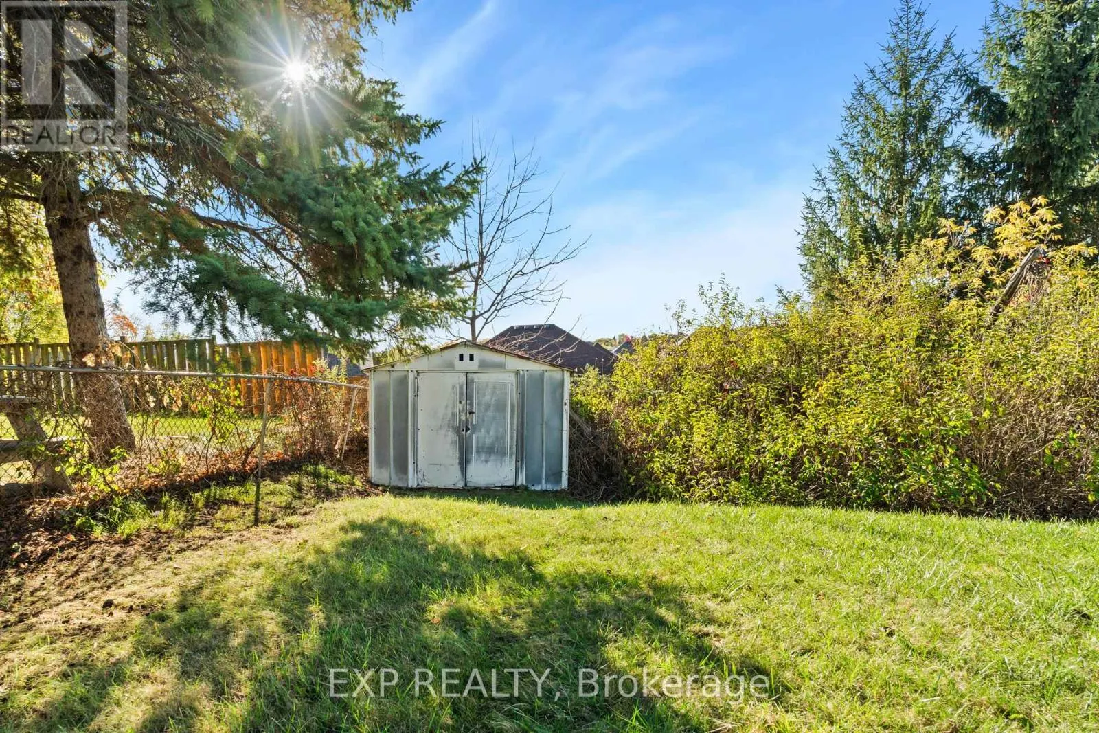 16 VALLEYVIEW CRESCENT