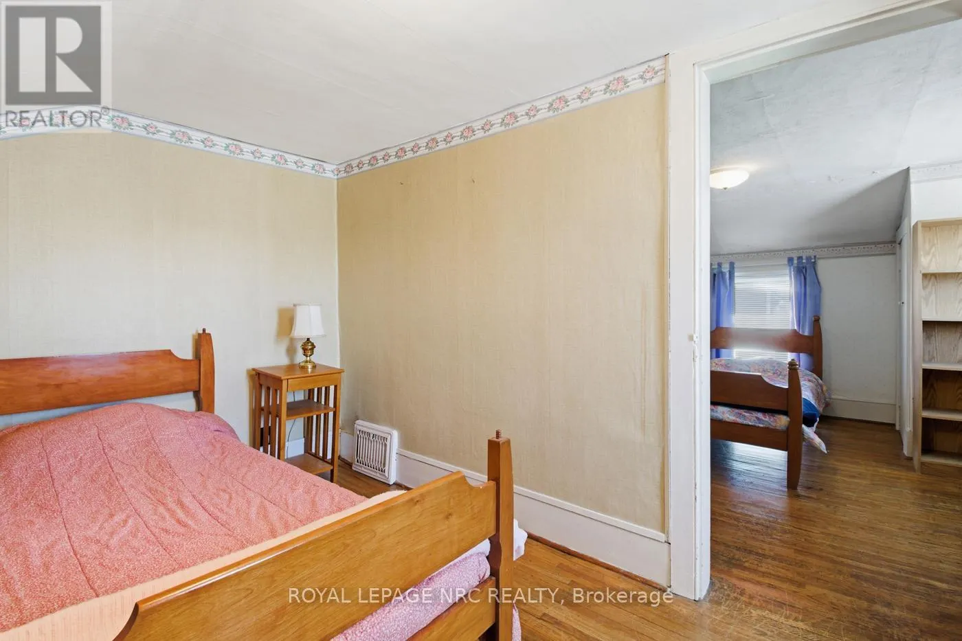 5561 DORCHESTER ROAD