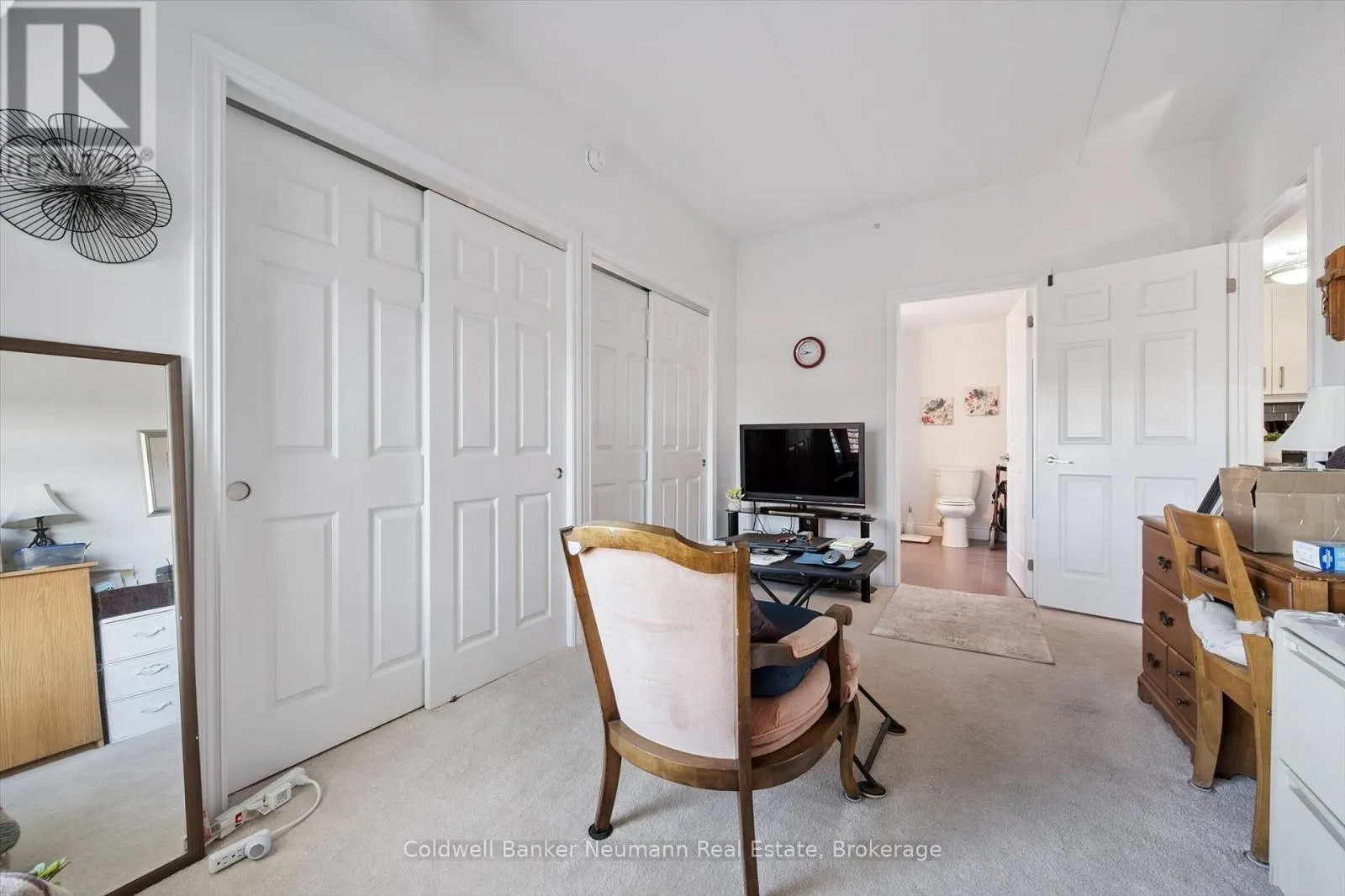 304 - 106 BARD BOULEVARD, #304