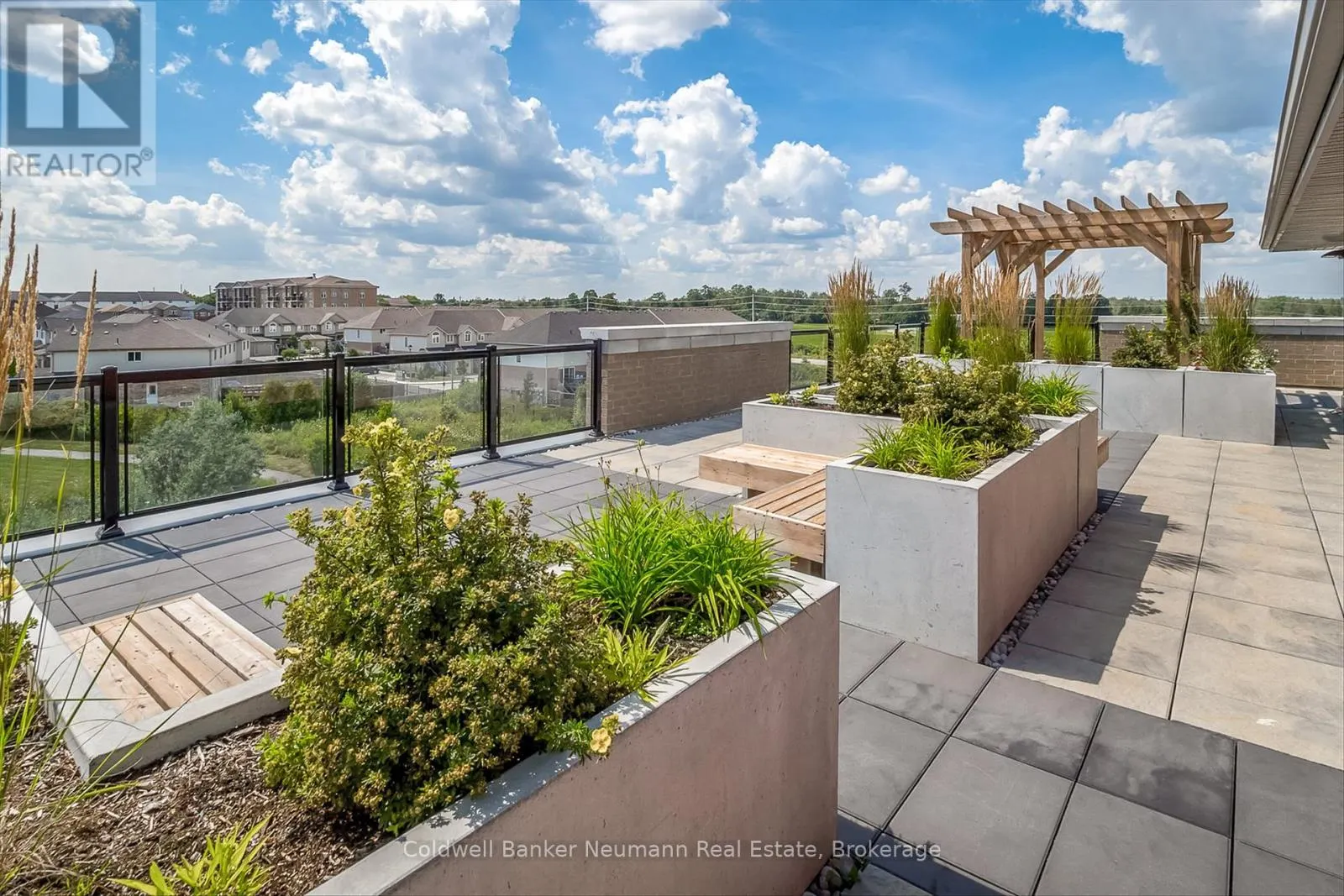 304 - 106 BARD BOULEVARD, #304