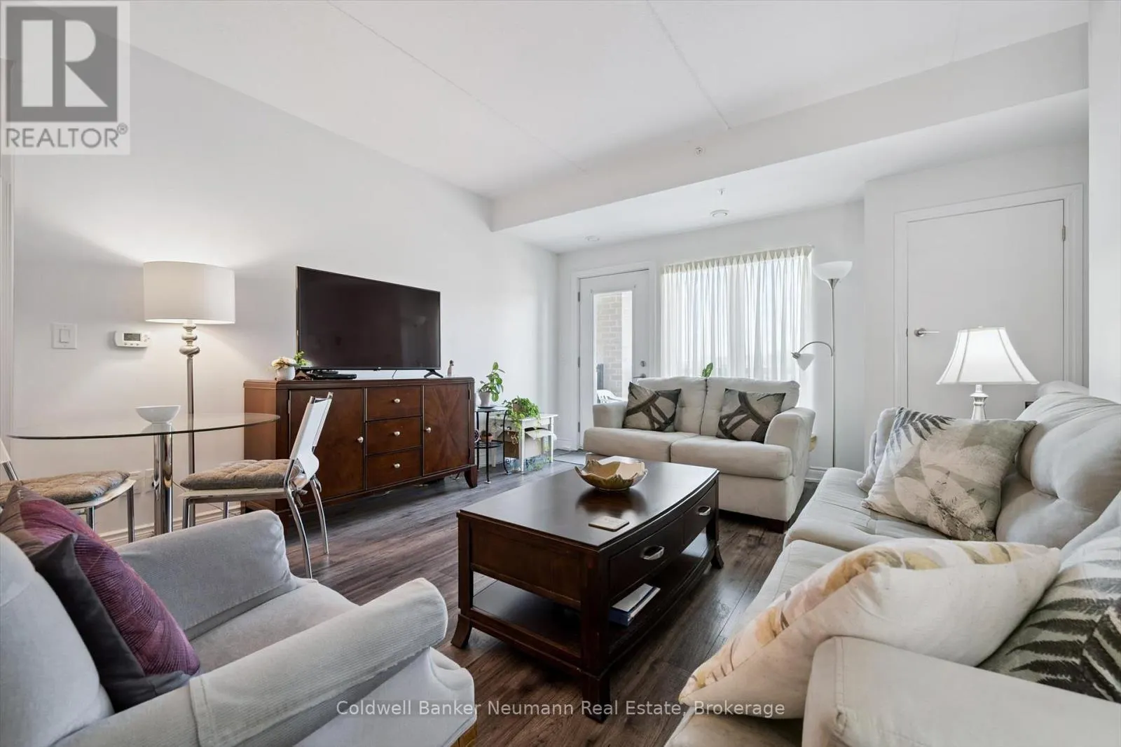 304 - 106 BARD BOULEVARD, #304