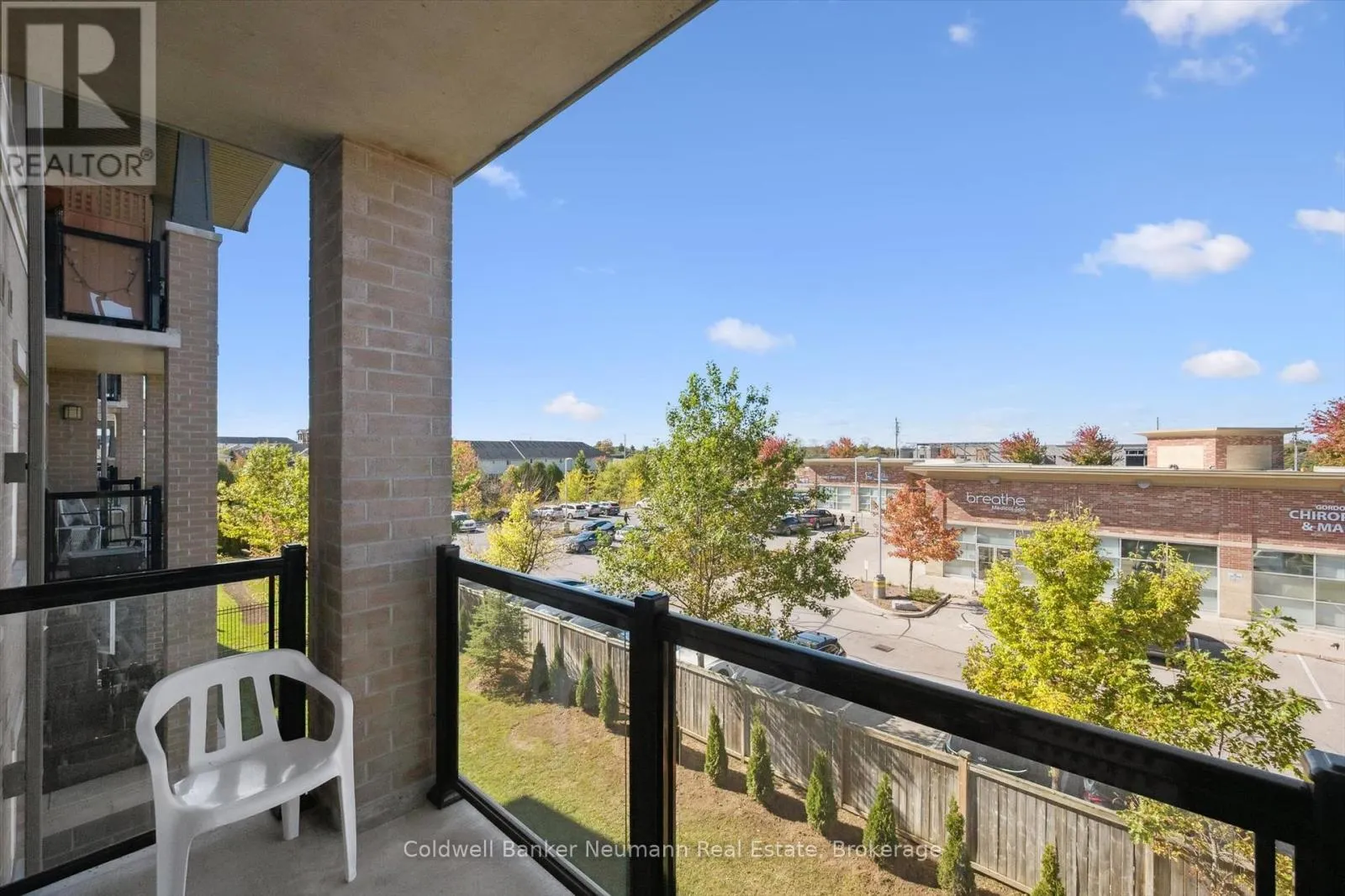 304 - 106 BARD BOULEVARD, #304