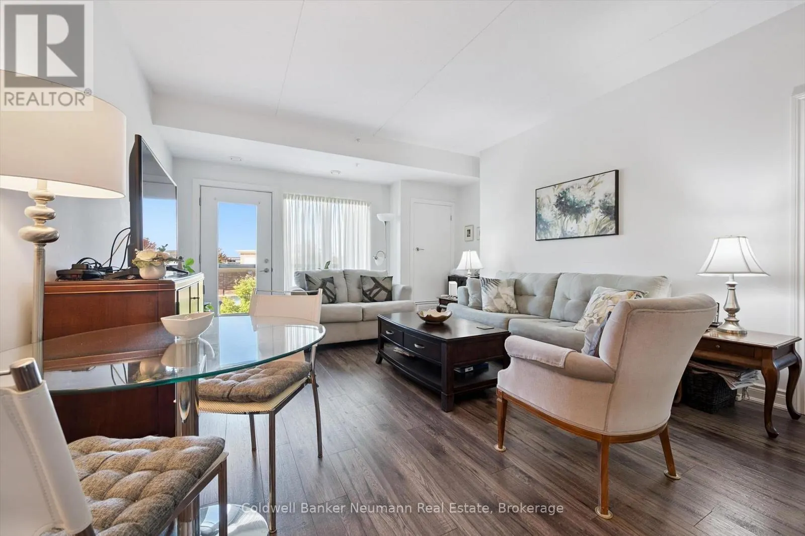 304 - 106 BARD BOULEVARD, #304