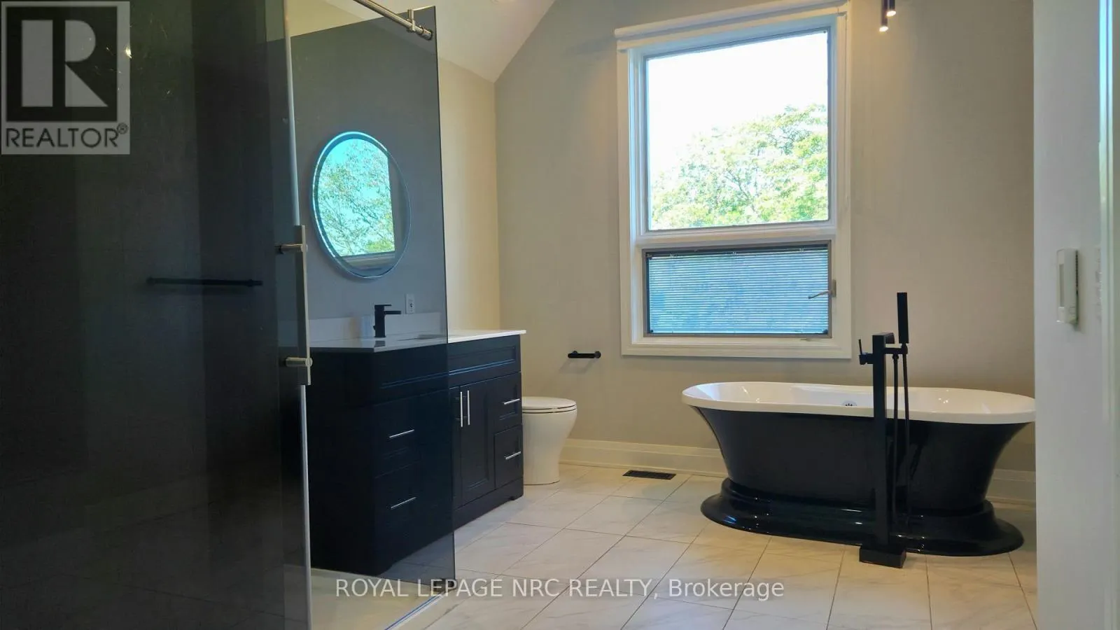 170 LAKESHORE ROAD