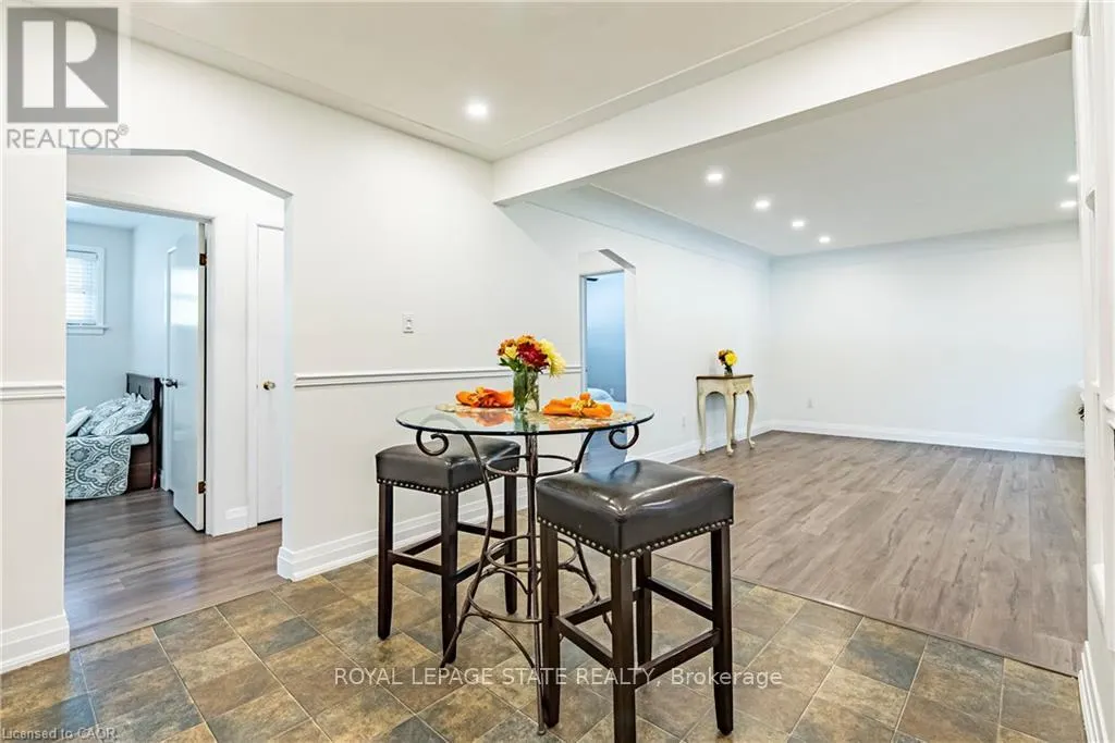105 MCELROY ROAD E