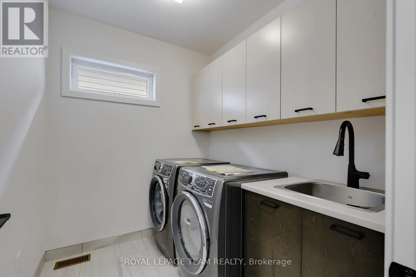 405 POINT GREY TERRACE