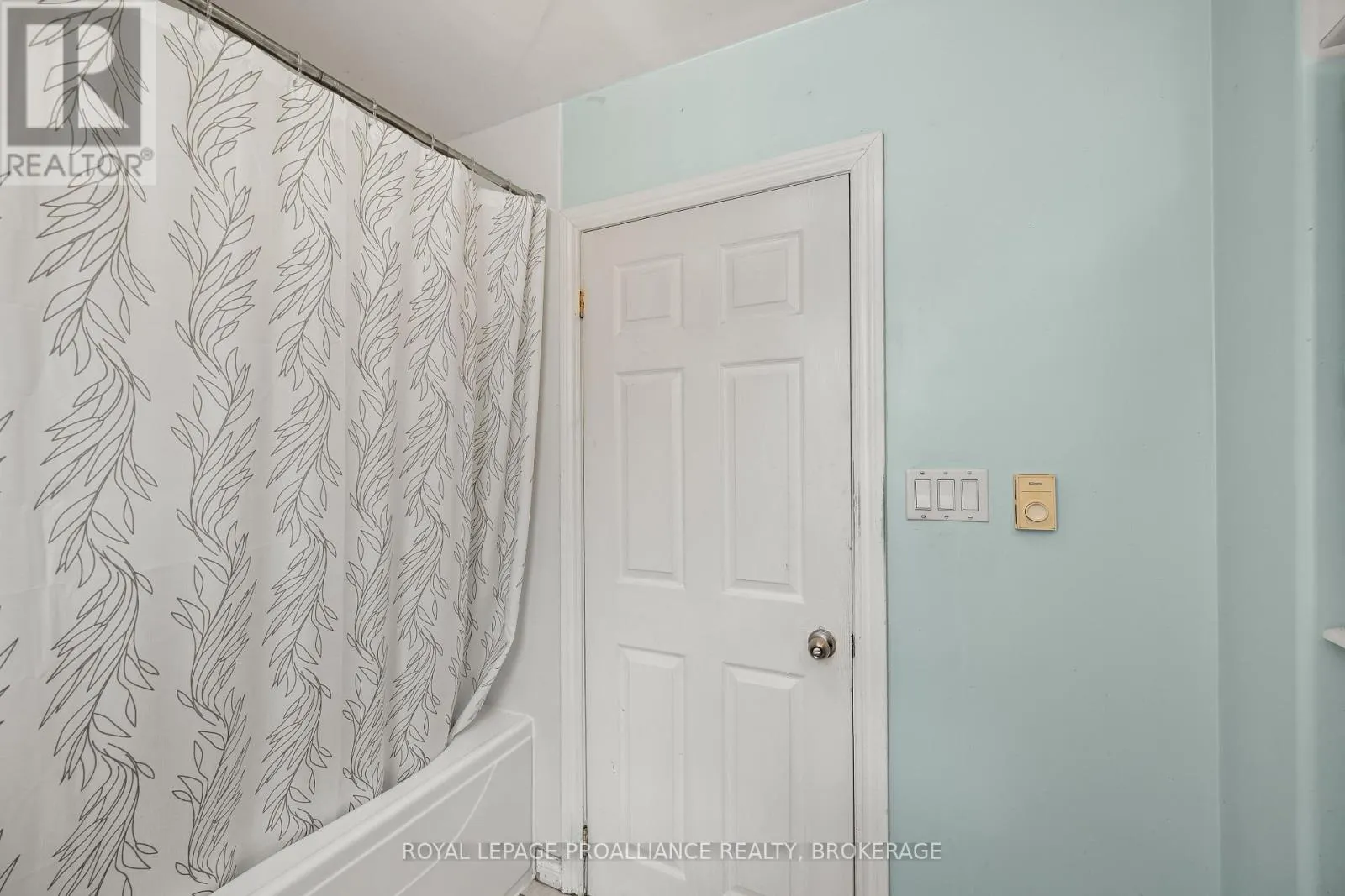 3734 BATTERSEA ROAD