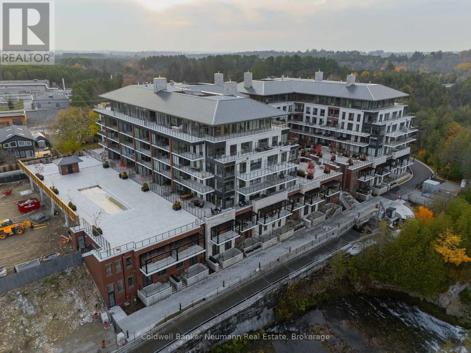 21 - 6523 WELLINGTON 7 ROAD, #21