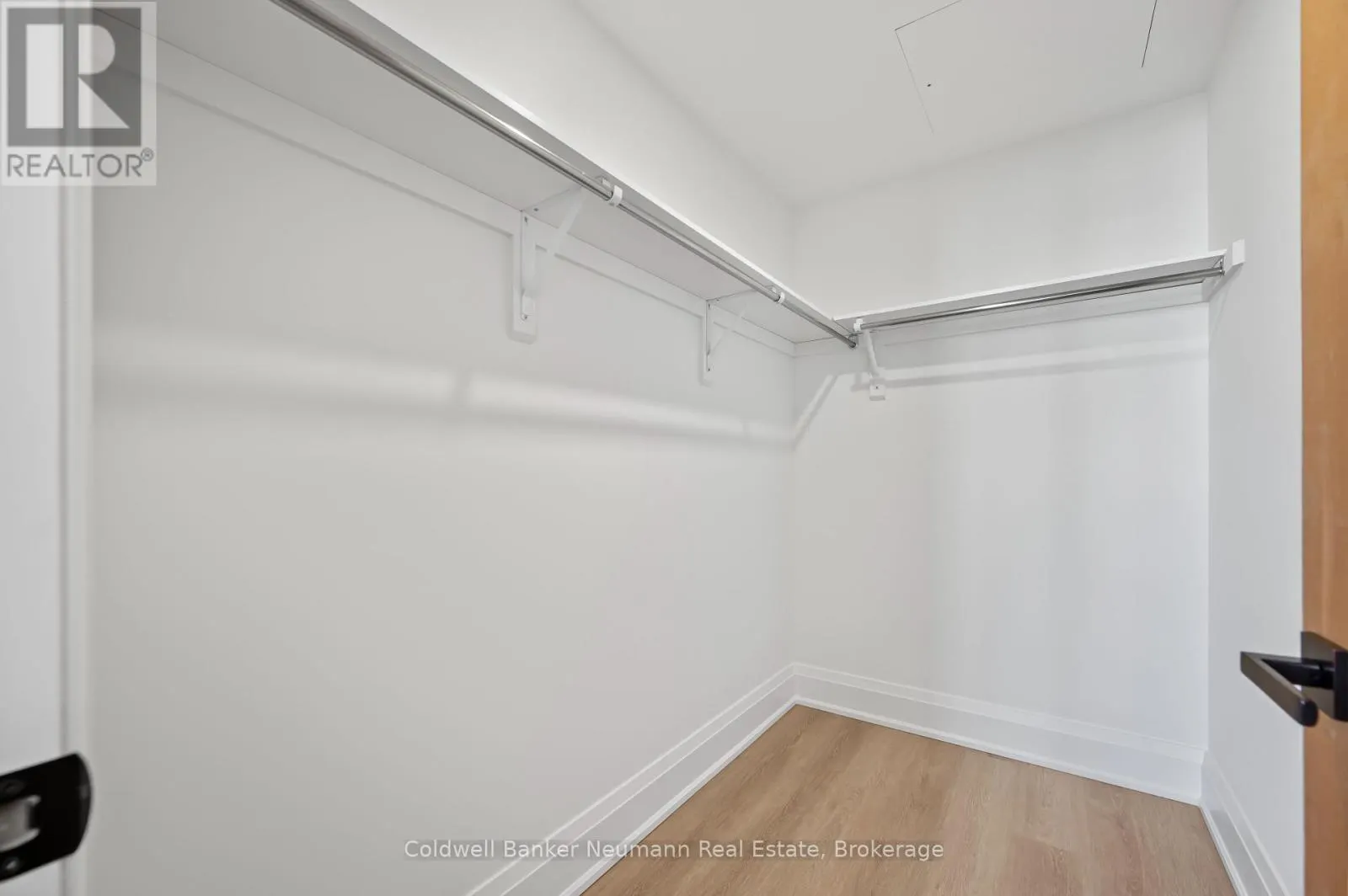 21 - 6523 WELLINGTON 7 ROAD, #21