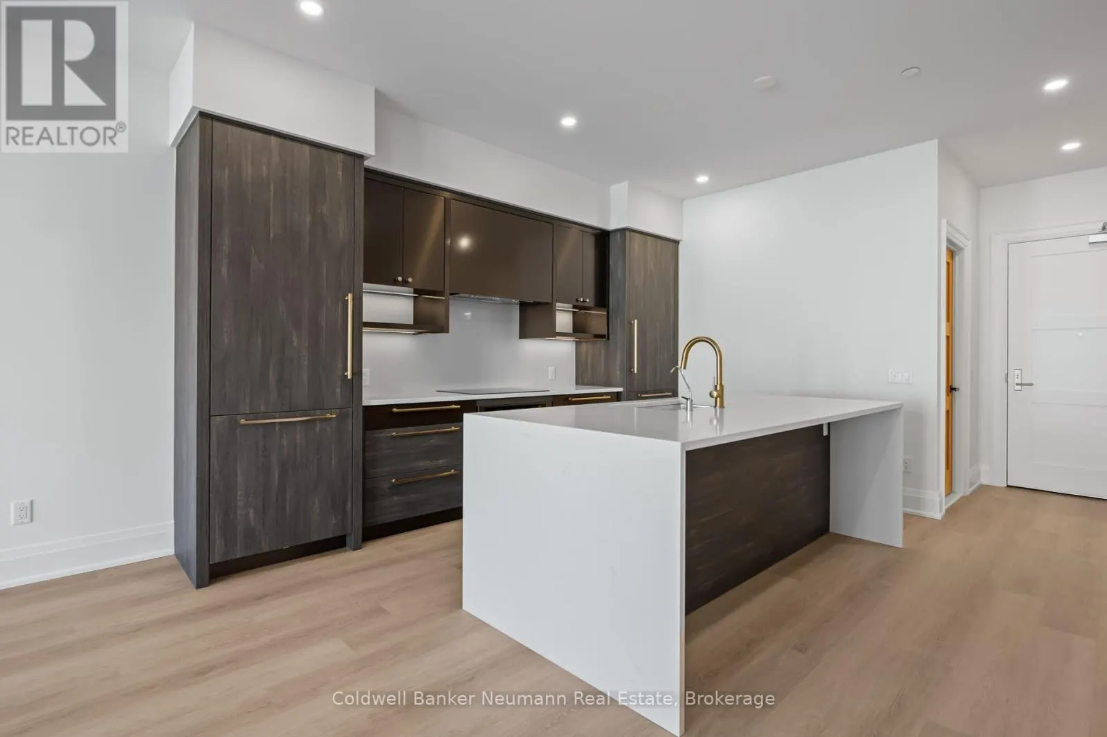 21 - 6523 WELLINGTON 7 ROAD, #21
