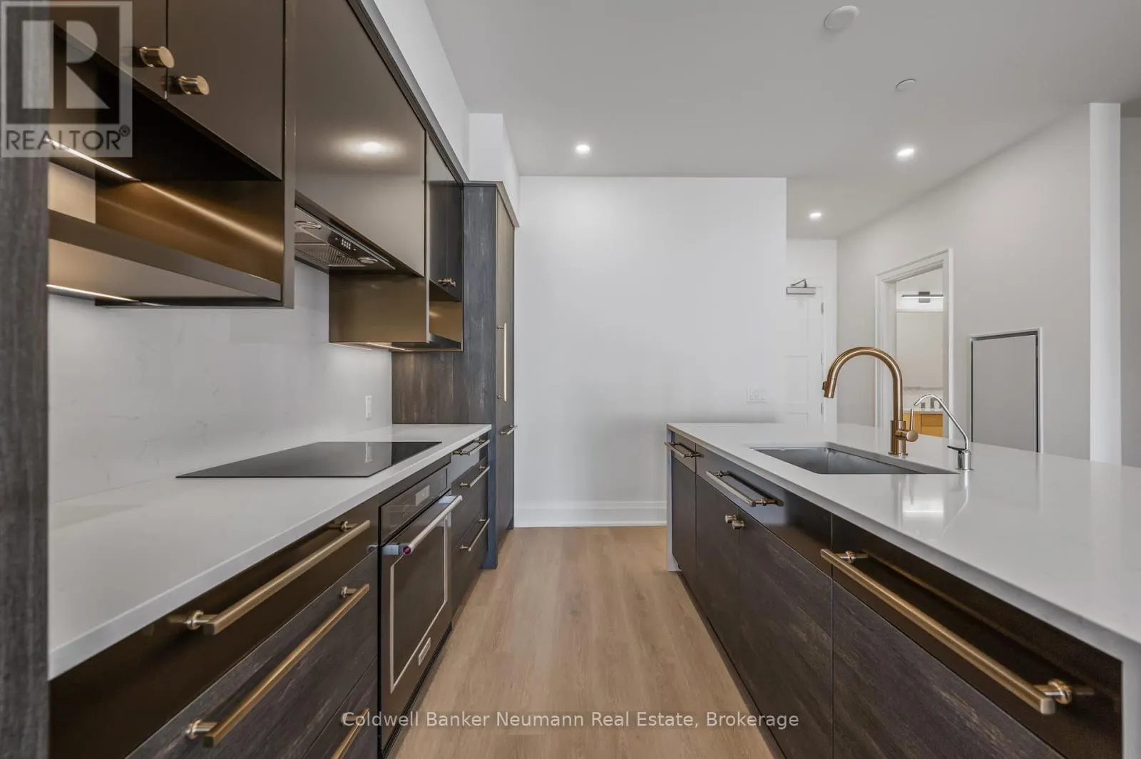 21 - 6523 WELLINGTON 7 ROAD, #21