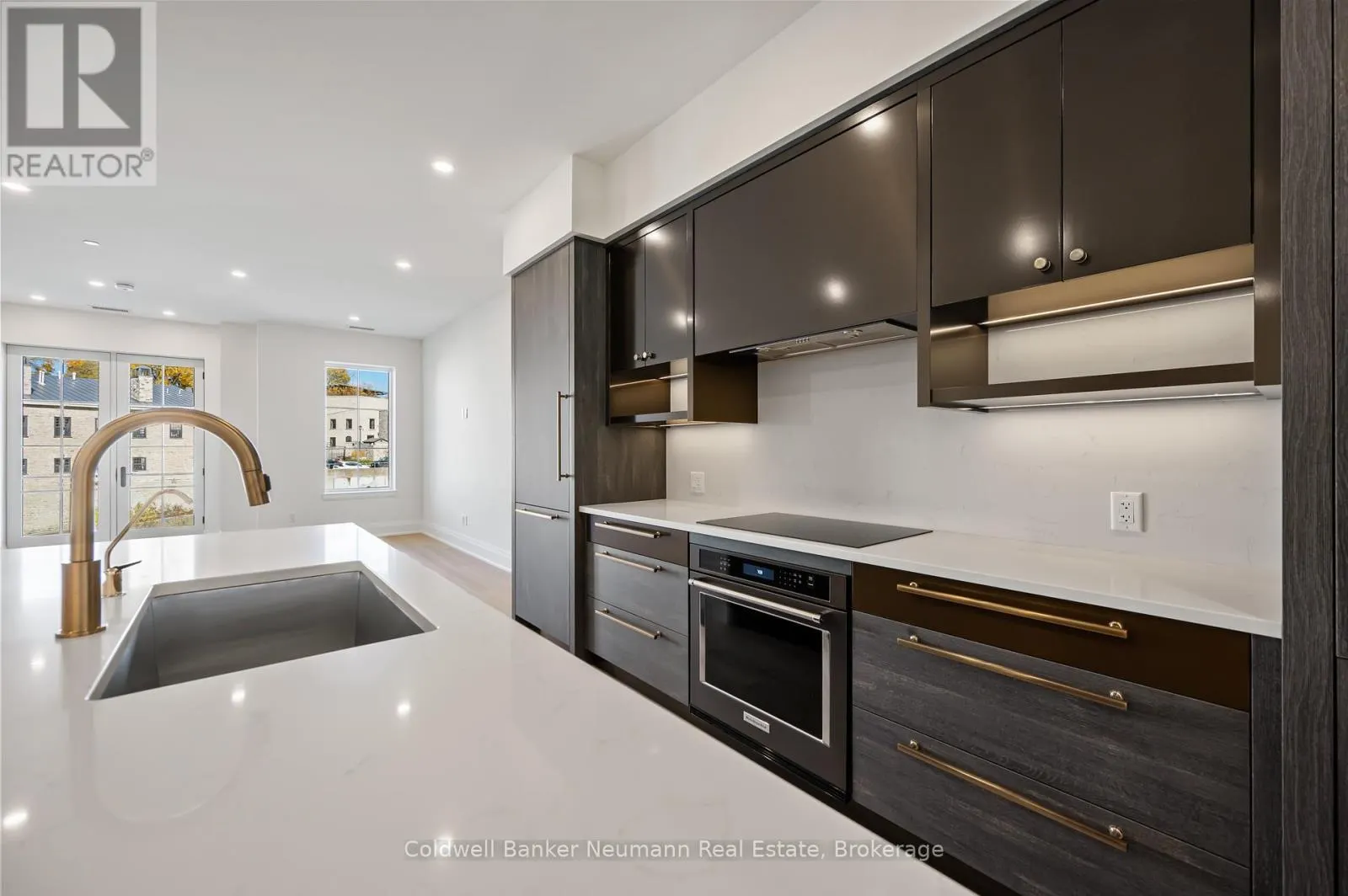 21 - 6523 WELLINGTON 7 ROAD, #21