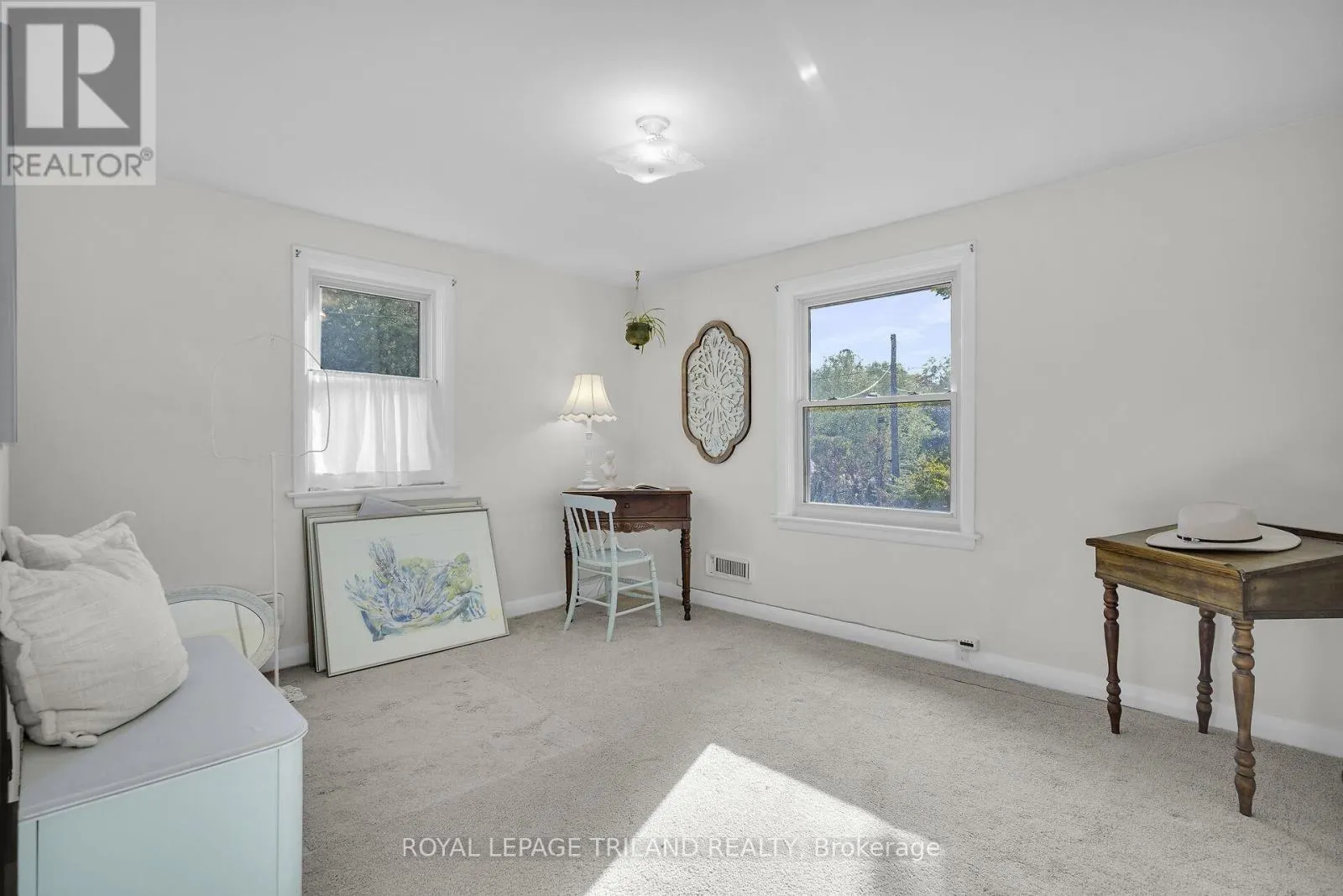 1069 LOMBARDO AVENUE