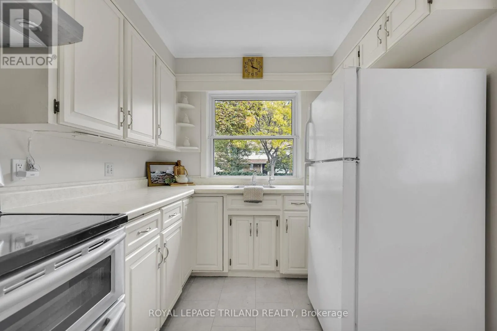1069 LOMBARDO AVENUE