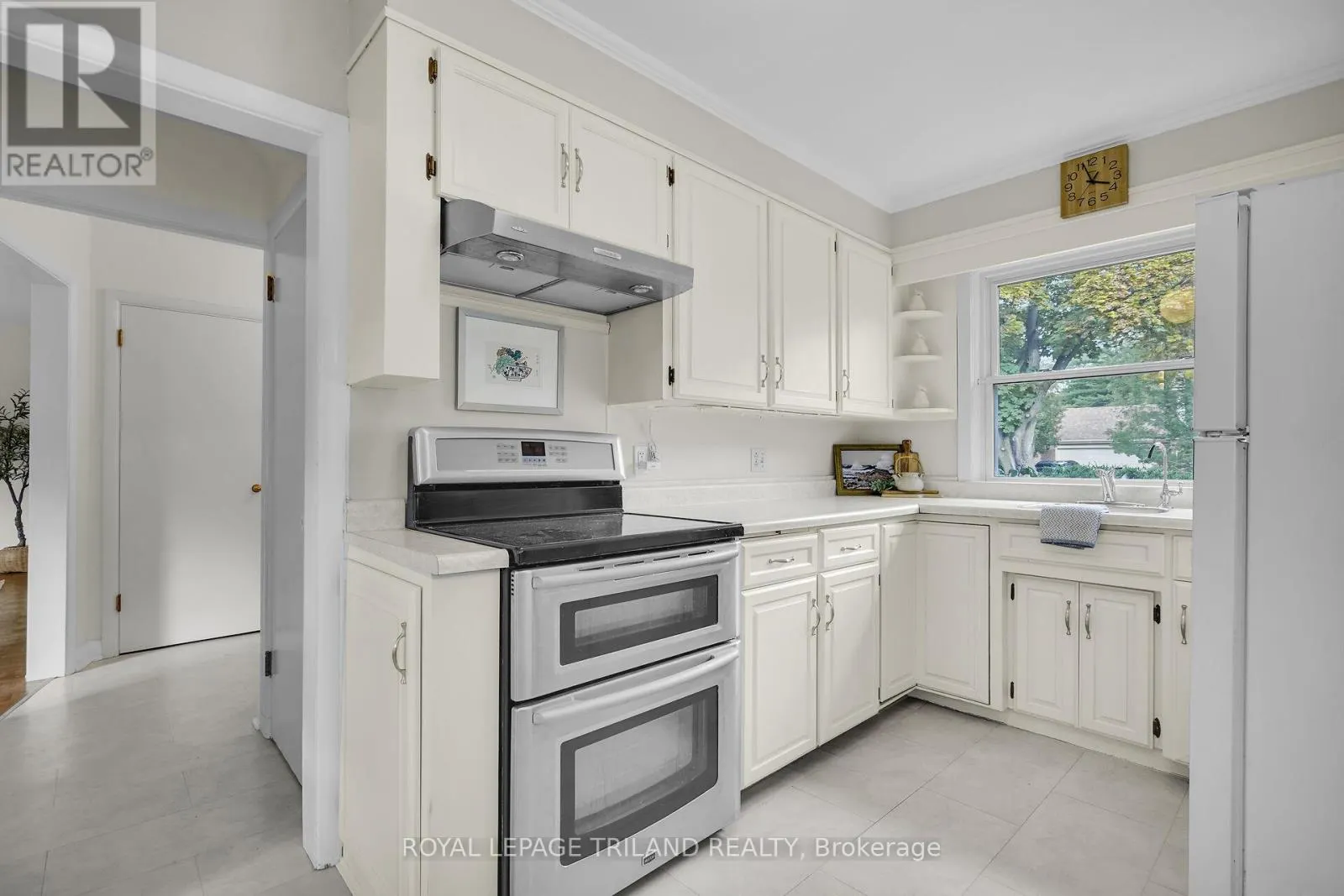 1069 LOMBARDO AVENUE