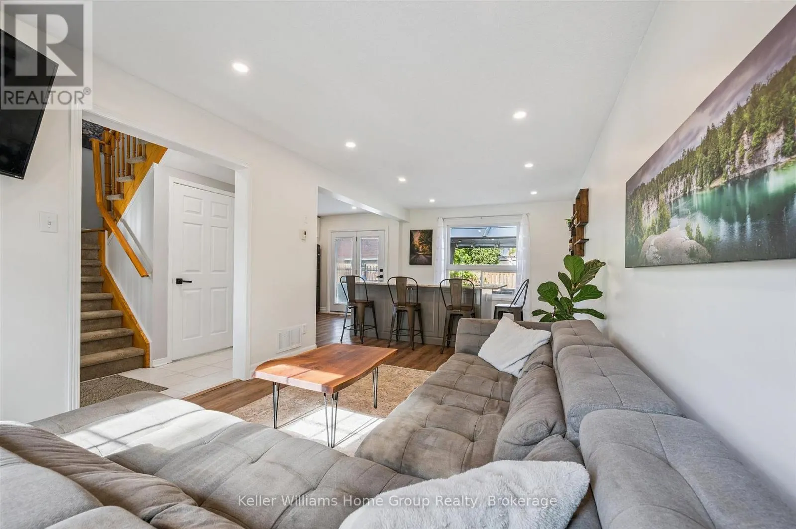 334 DANIEL CRESCENT