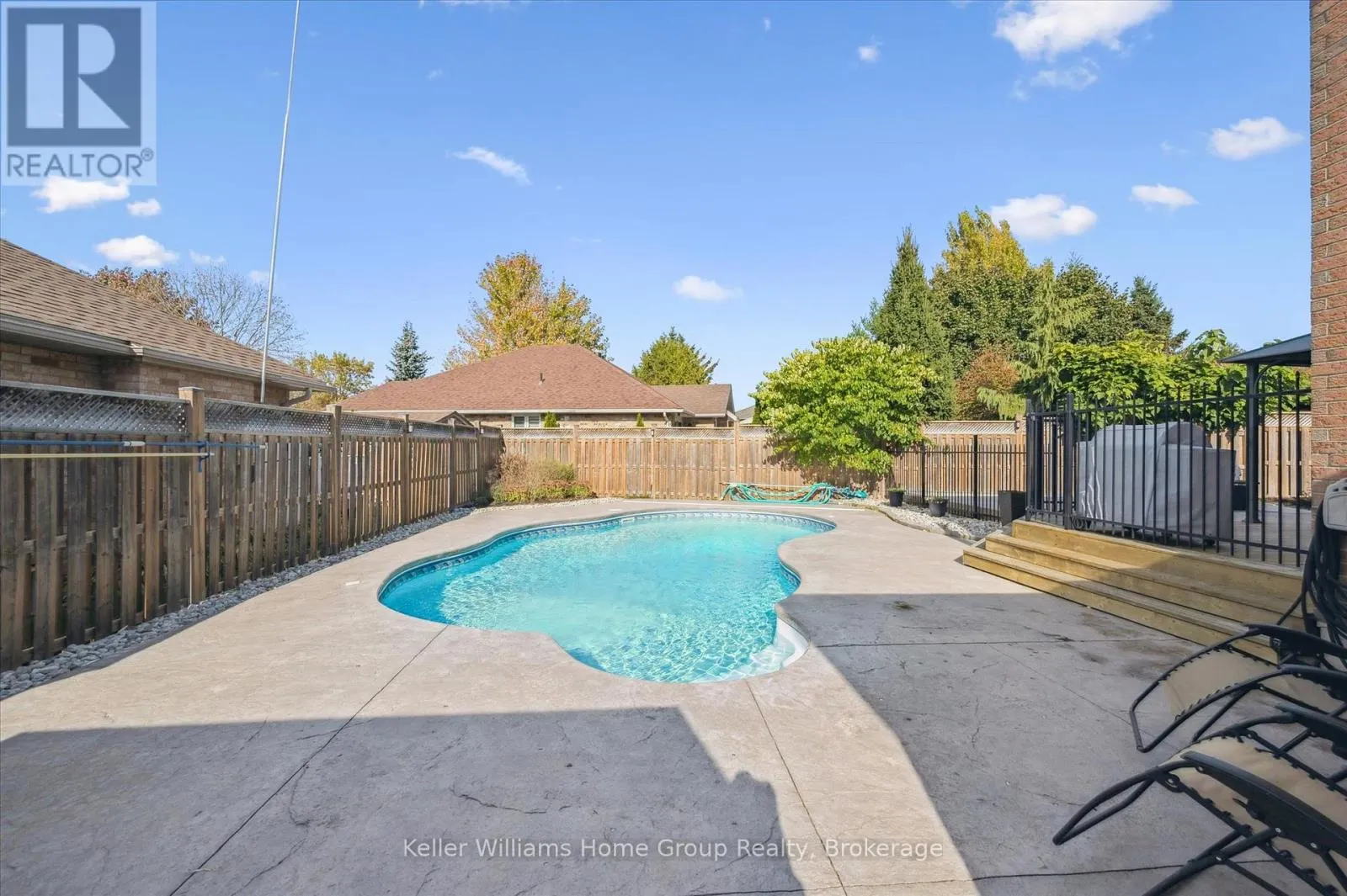 334 DANIEL CRESCENT