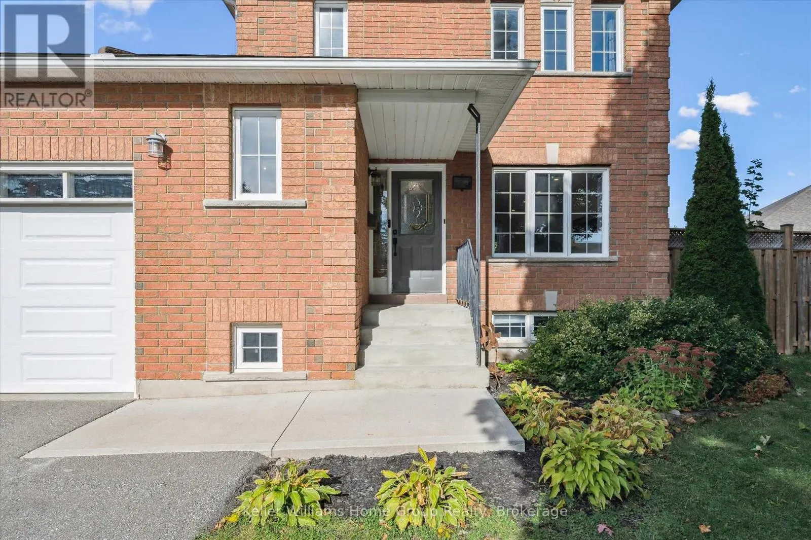 334 DANIEL CRESCENT