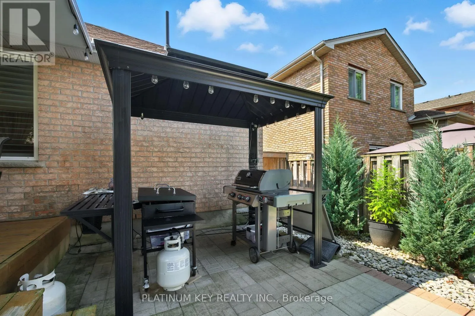 469 RIVERVIEW DRIVE