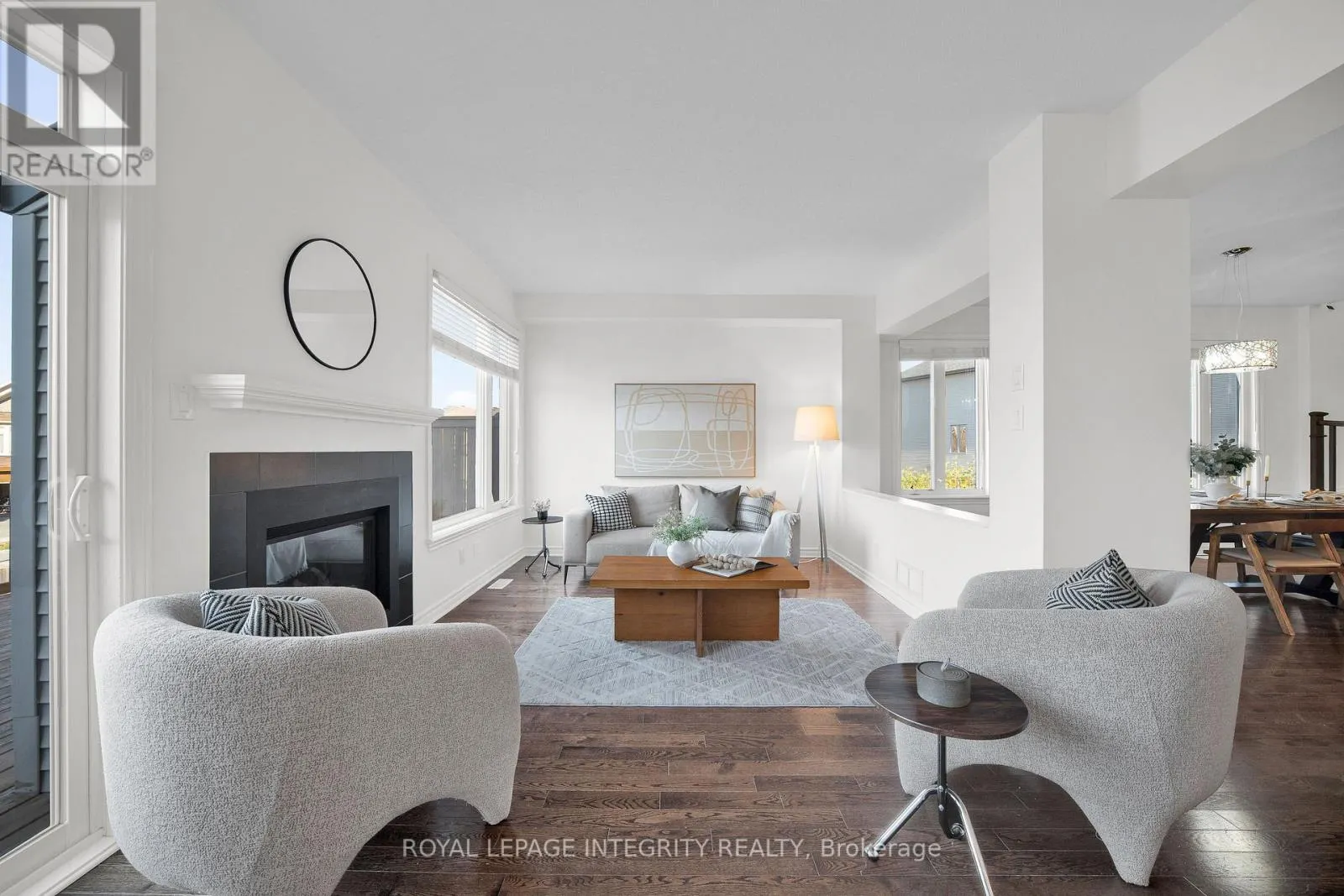 924 FLETCHER CIRCLE