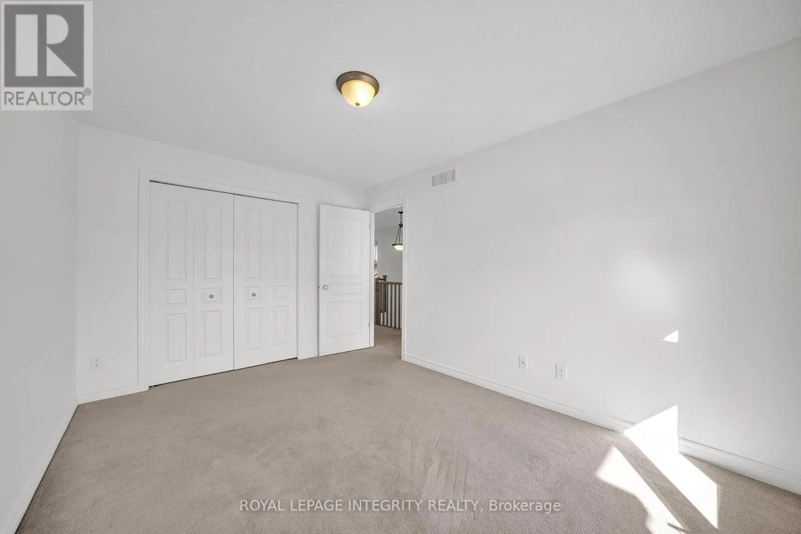 924 FLETCHER CIRCLE