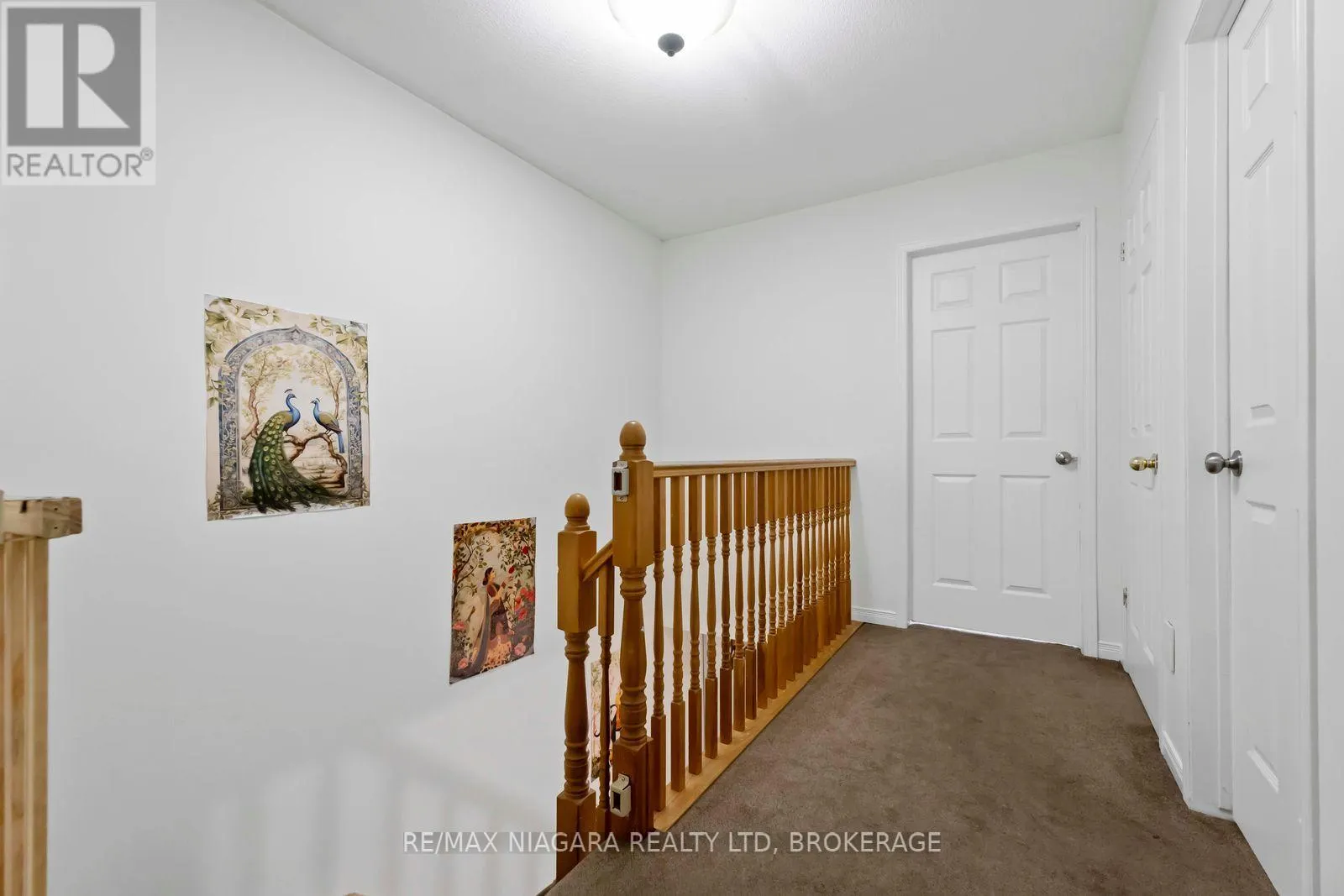 2 - 9 LAKESHORE ROAD, #2