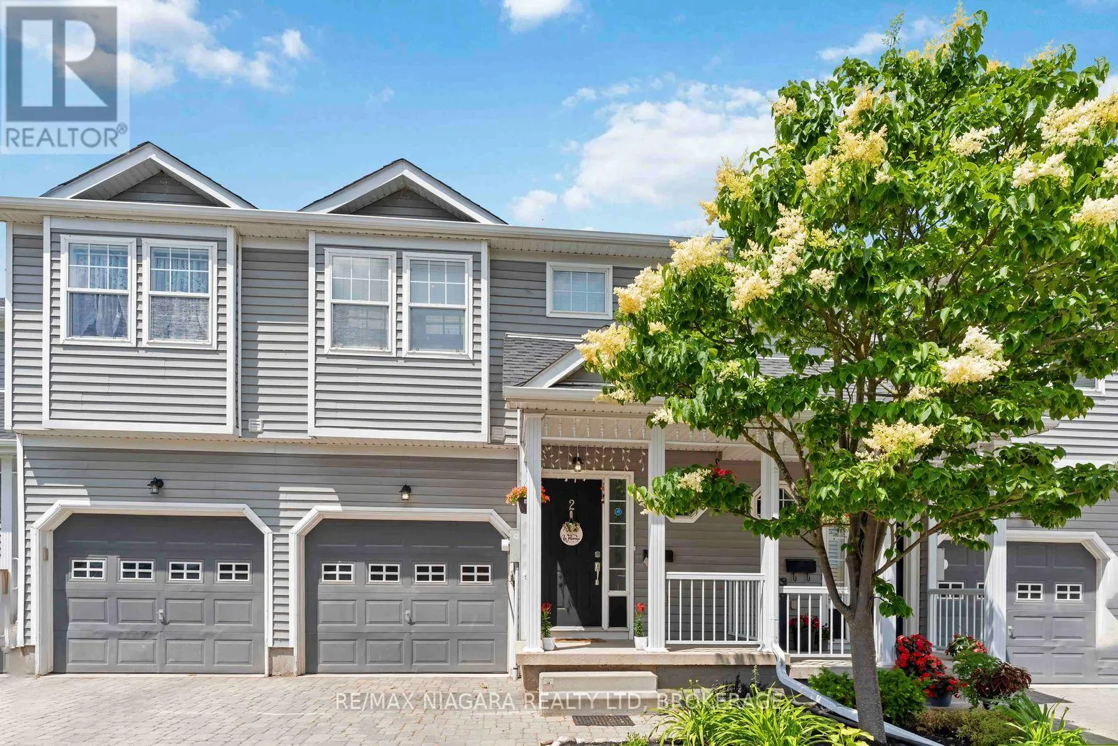 2 - 9 LAKESHORE ROAD, #2