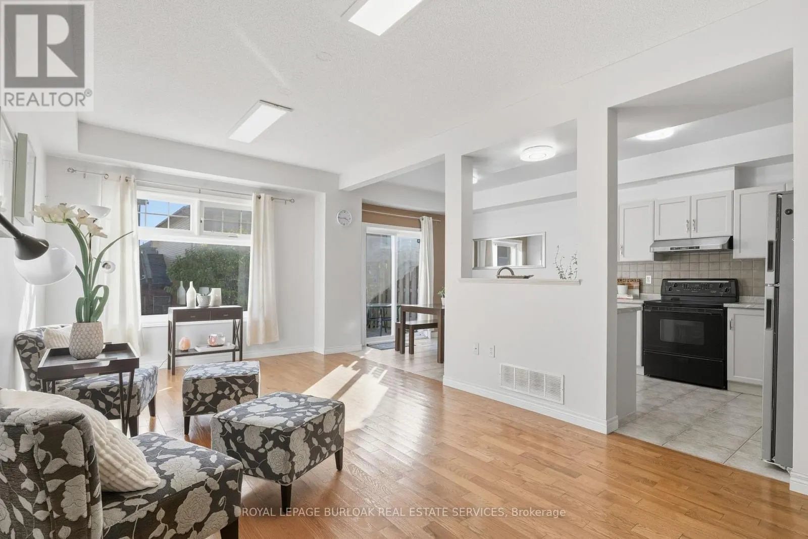 37 - 232 STONEHENGE DRIVE