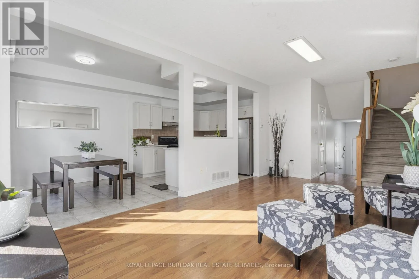 37 - 232 STONEHENGE DRIVE