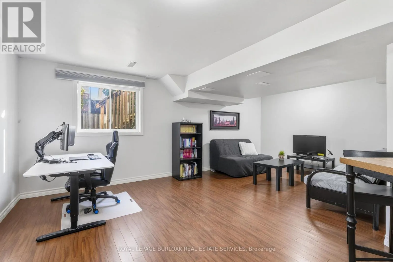 37 - 232 STONEHENGE DRIVE
