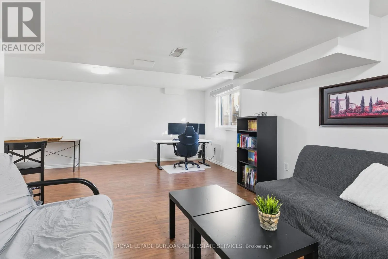 37 - 232 STONEHENGE DRIVE