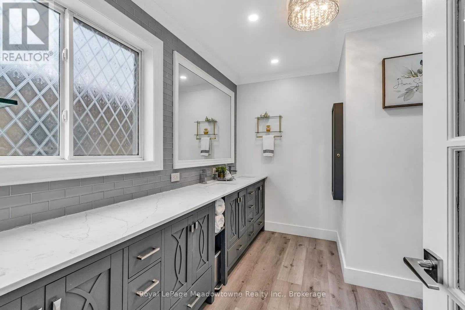 14 ATTO DRIVE
