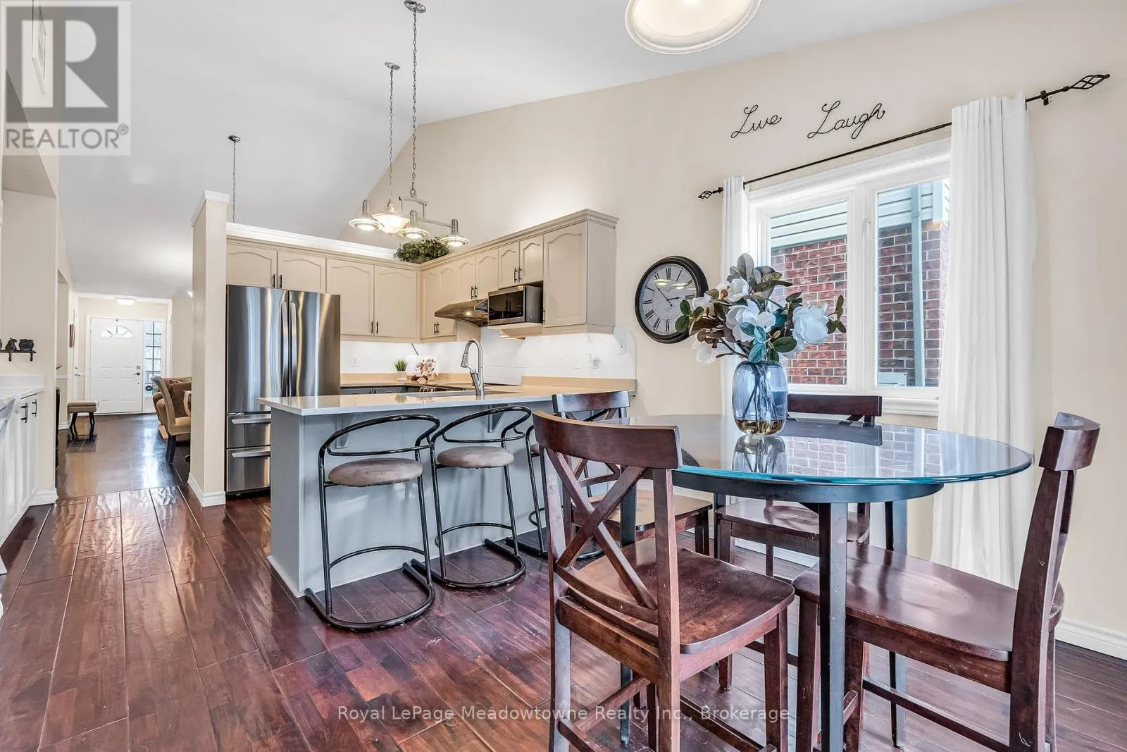 14 ATTO DRIVE